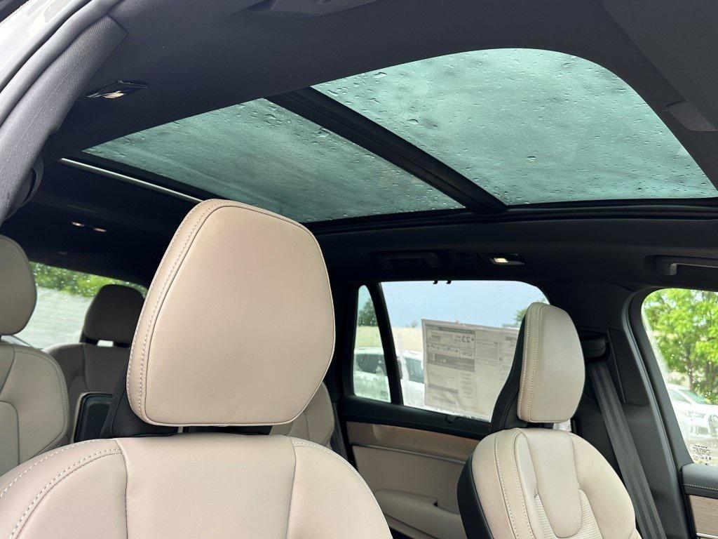 new 2026 Volvo XC90 car, priced at $75,945