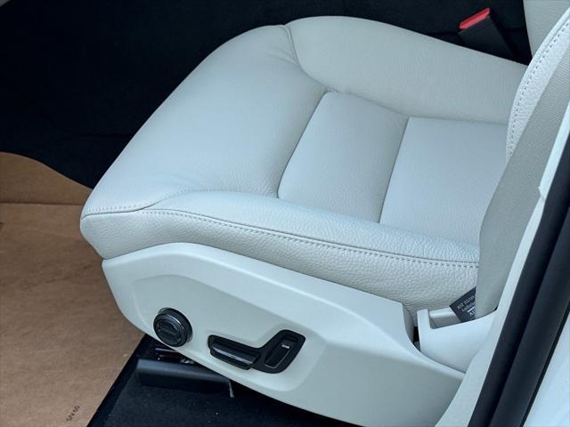 new 2025 Volvo XC60 Plug-In Hybrid car, priced at $64,645