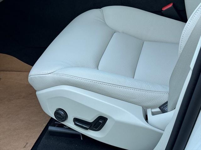 new 2025 Volvo XC60 Plug-In Hybrid car, priced at $64,645