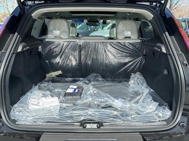 new 2025 Volvo XC40 car, priced at $47,335