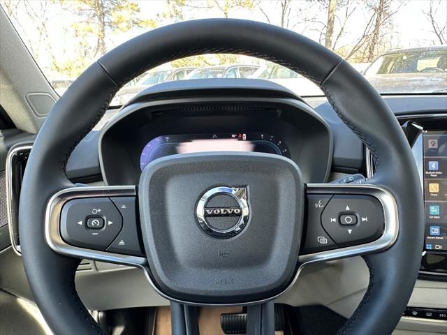 new 2025 Volvo XC40 car, priced at $47,335