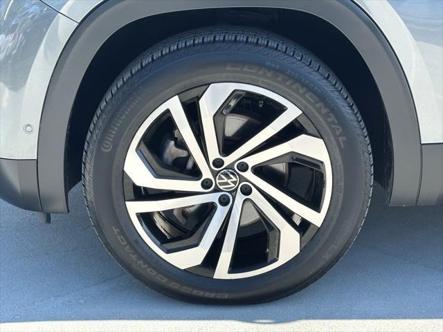 used 2021 Volkswagen Atlas Cross Sport car, priced at $29,798