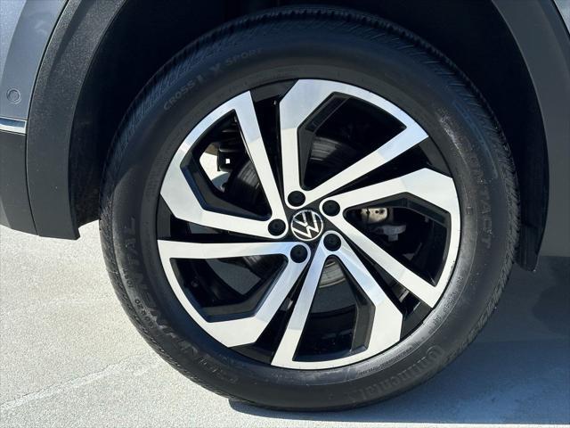 used 2021 Volkswagen Atlas Cross Sport car, priced at $30,700