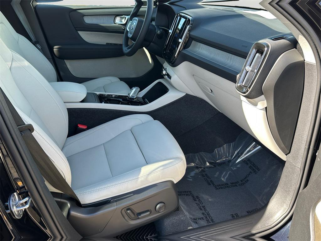 used 2024 Volvo XC40 car, priced at $34,890