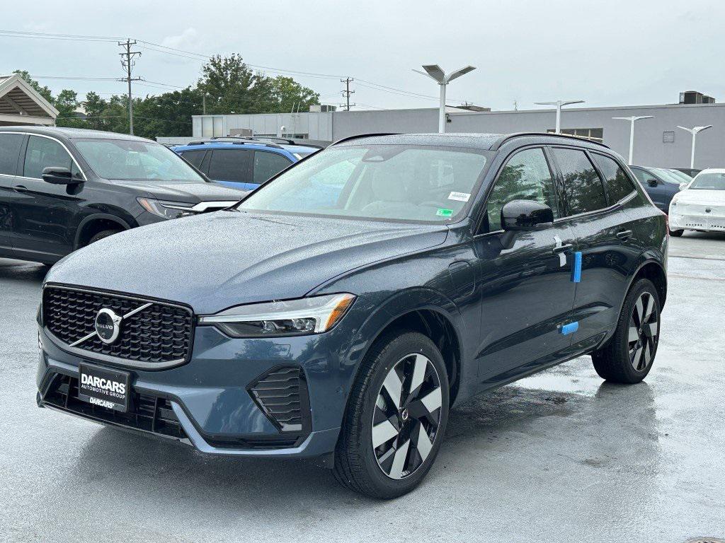 new 2025 Volvo XC60 Plug-In Hybrid car, priced at $65,260