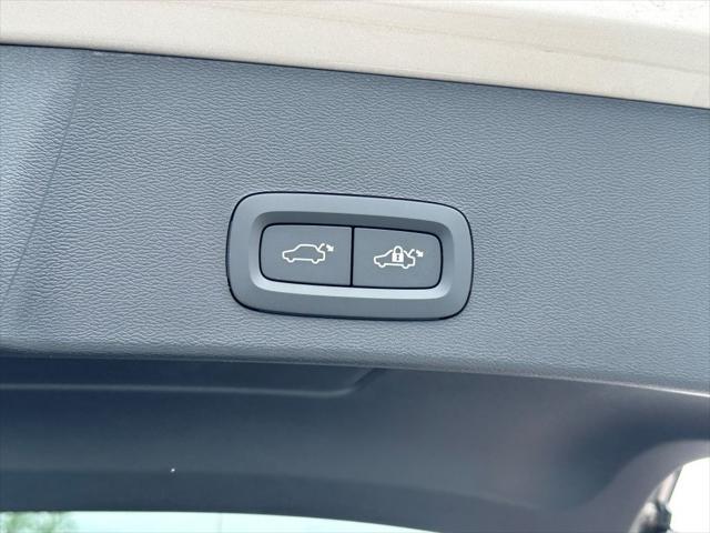 new 2024 Volvo XC40 Recharge Pure Electric car, priced at $53,590