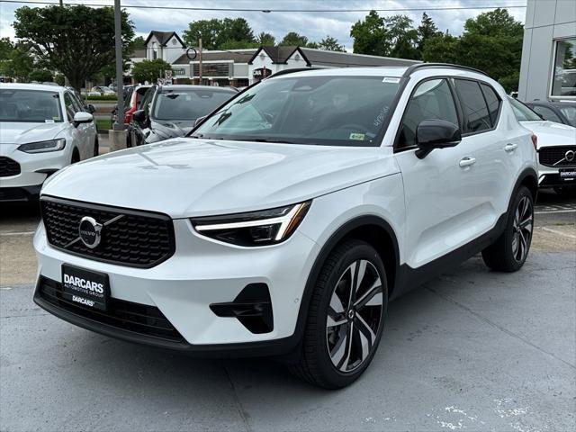 new 2024 Volvo XC40 car, priced at $49,475