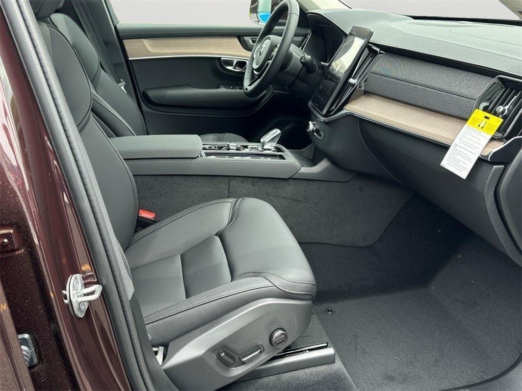new 2025 Volvo XC90 Plug-In Hybrid car, priced at $74,895