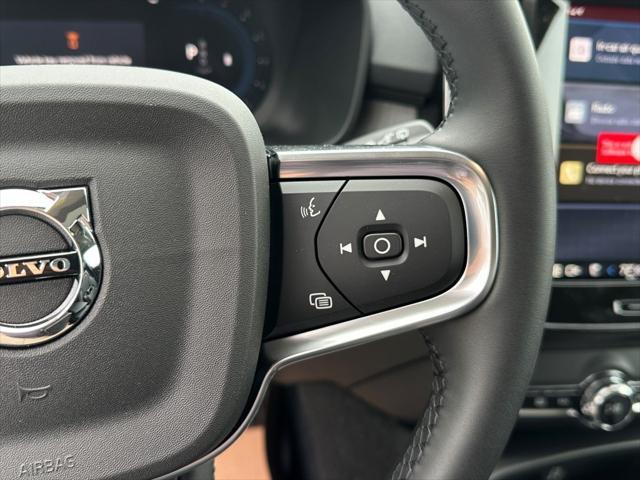 new 2025 Volvo XC40 car, priced at $49,810