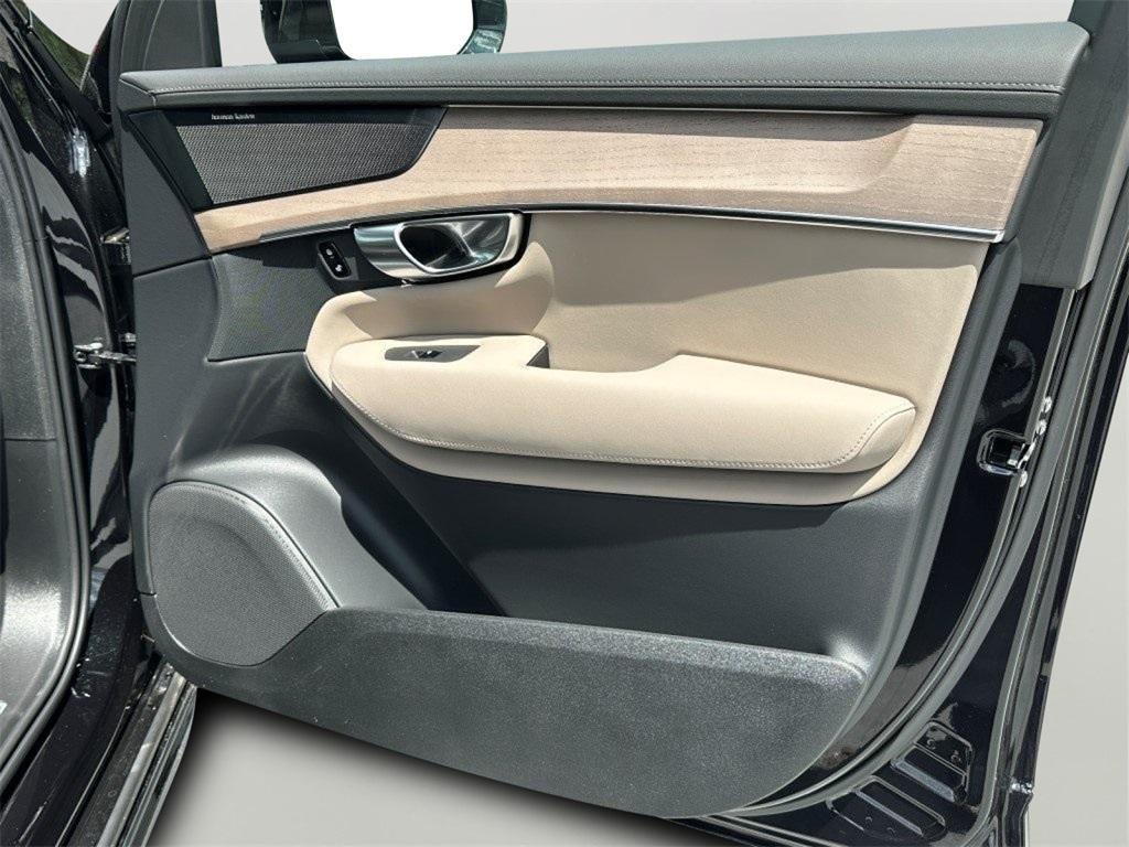 new 2026 Volvo XC90 Plug-In Hybrid car, priced at $78,875