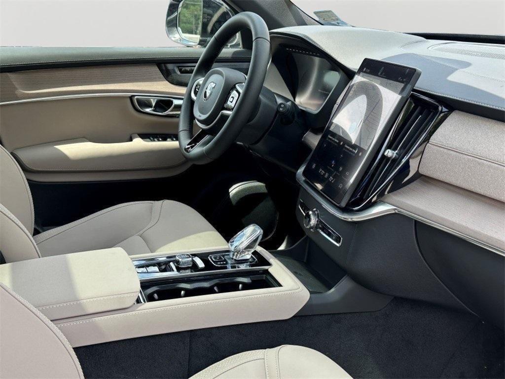 new 2026 Volvo XC90 Plug-In Hybrid car, priced at $78,875