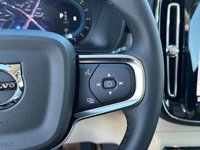 new 2025 Volvo XC40 car, priced at $46,215