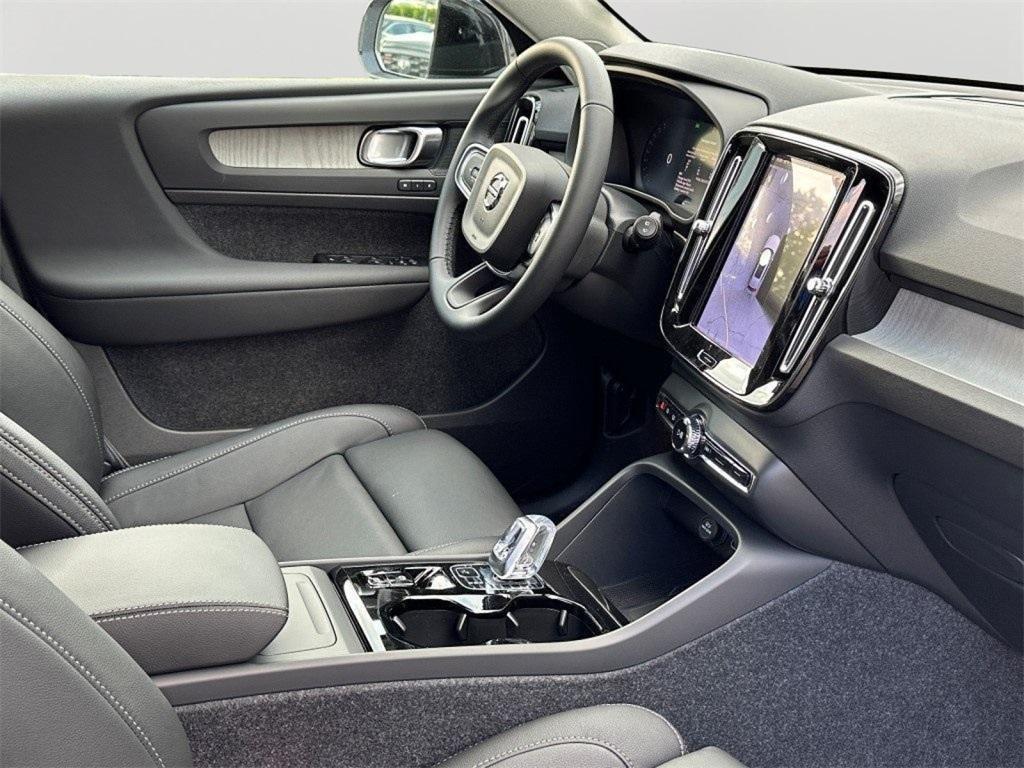 new 2026 Volvo XC40 car, priced at $46,650