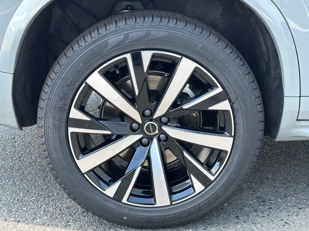 new 2026 Volvo XC60 car, priced at $61,345