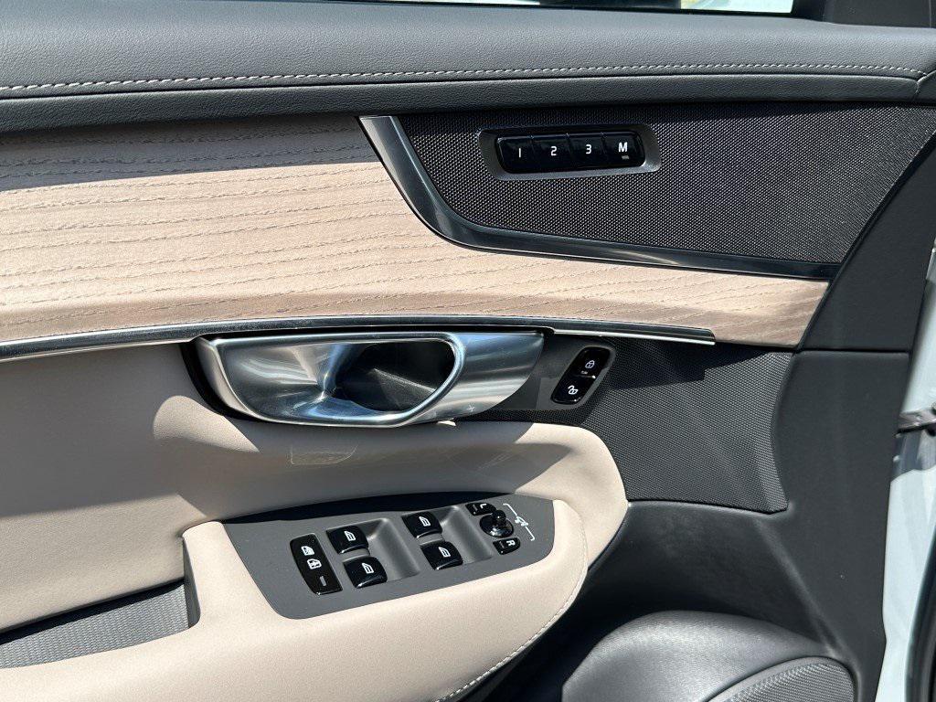 new 2026 Volvo XC60 car, priced at $61,345