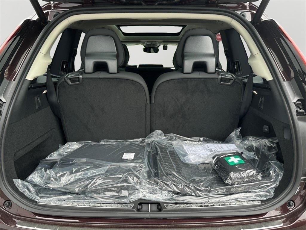 new 2025 Volvo XC90 Plug-In Hybrid car, priced at $75,805