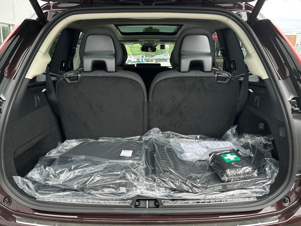new 2025 Volvo XC90 Plug-In Hybrid car, priced at $77,805