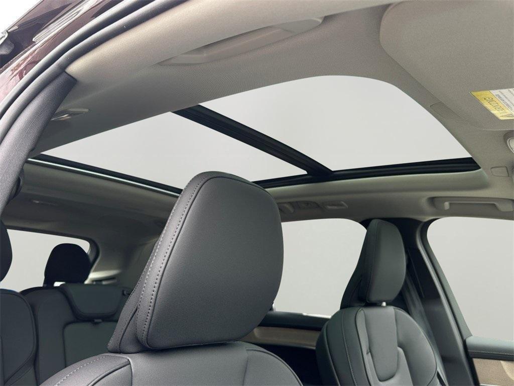 new 2025 Volvo XC90 Plug-In Hybrid car, priced at $75,805