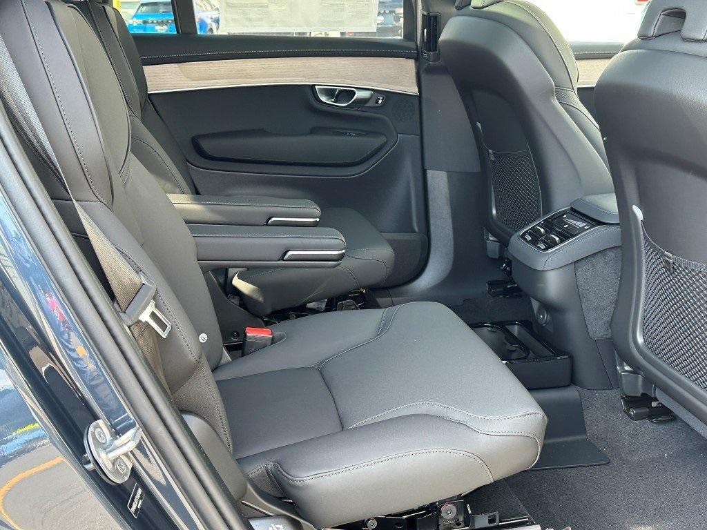 new 2026 Volvo XC90 car, priced at $69,595