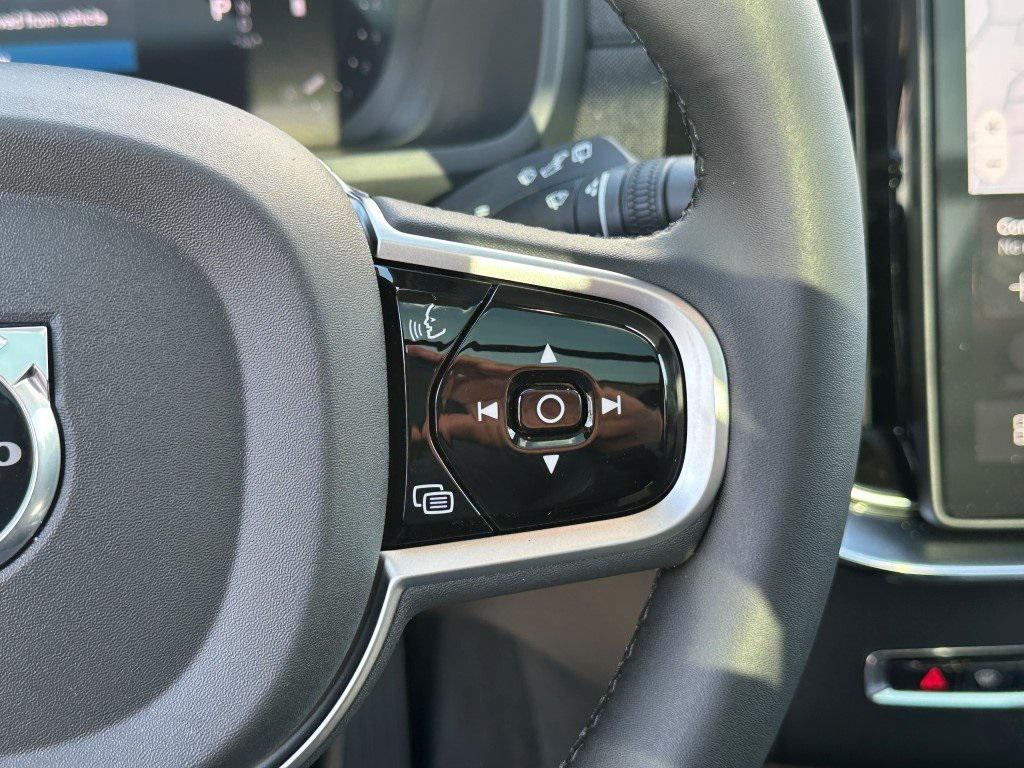 new 2026 Volvo XC90 car, priced at $69,595