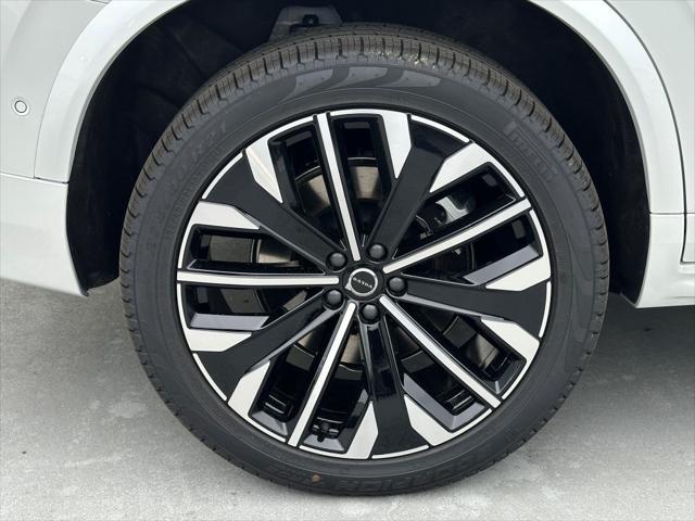 new 2025 Volvo XC90 Plug-In Hybrid car, priced at $77,895