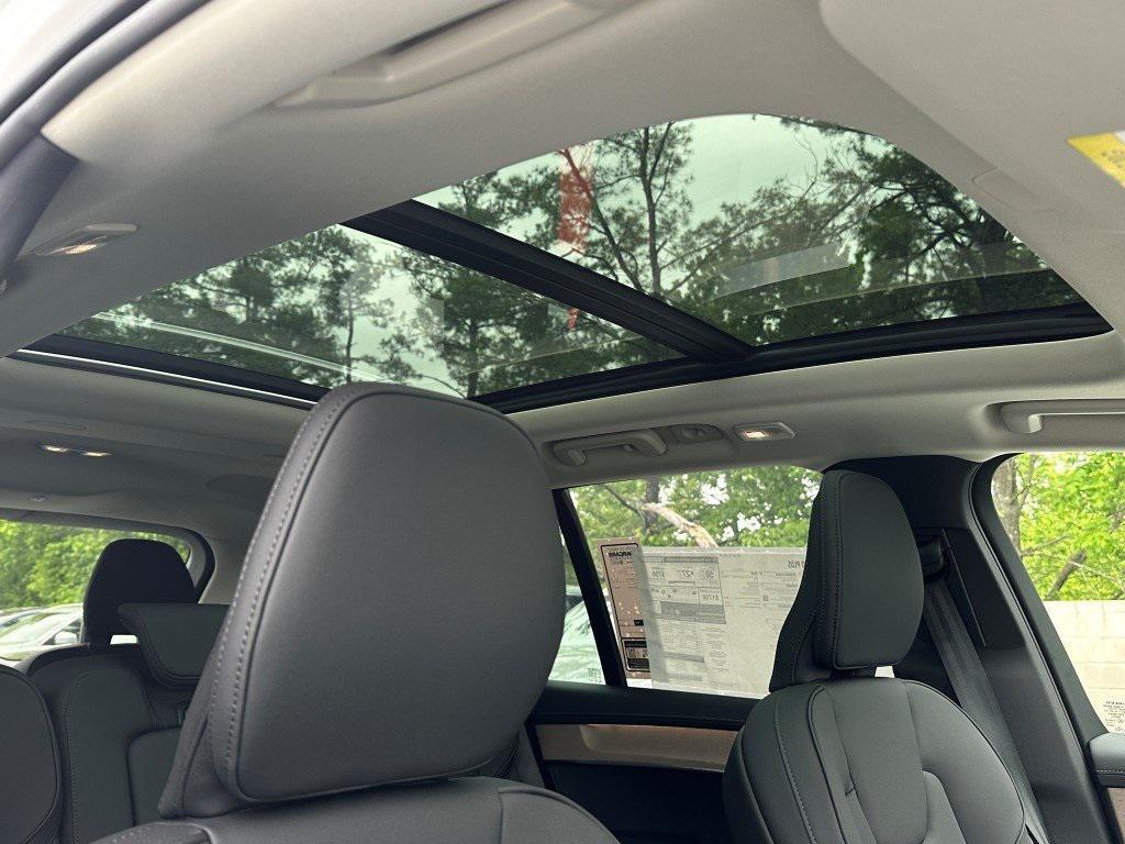 new 2025 Volvo XC90 Plug-In Hybrid car, priced at $76,895