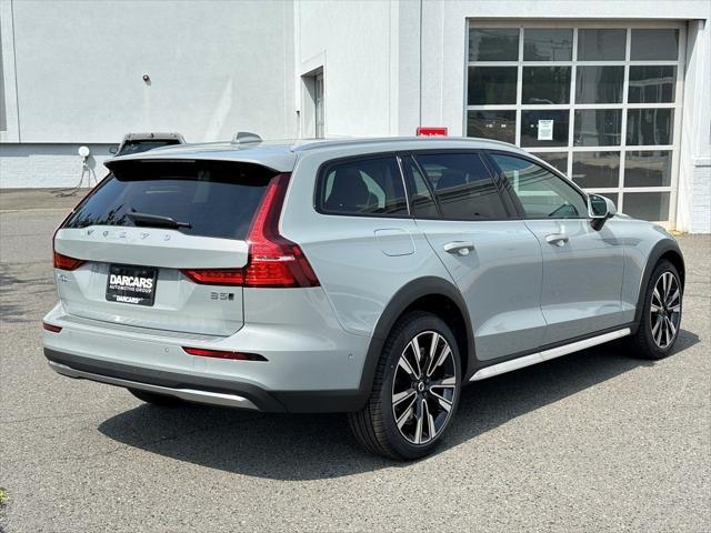 new 2025 Volvo V60 Cross Country car, priced at $58,555