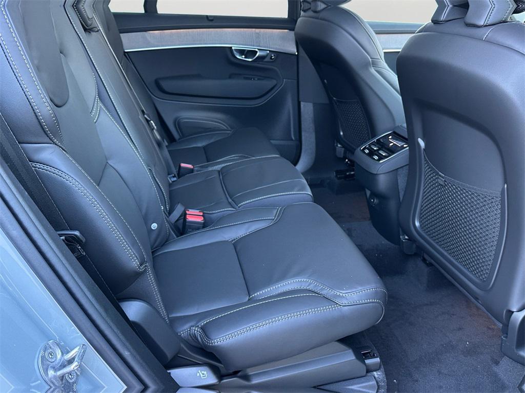 new 2026 Volvo XC90 car, priced at $71,145