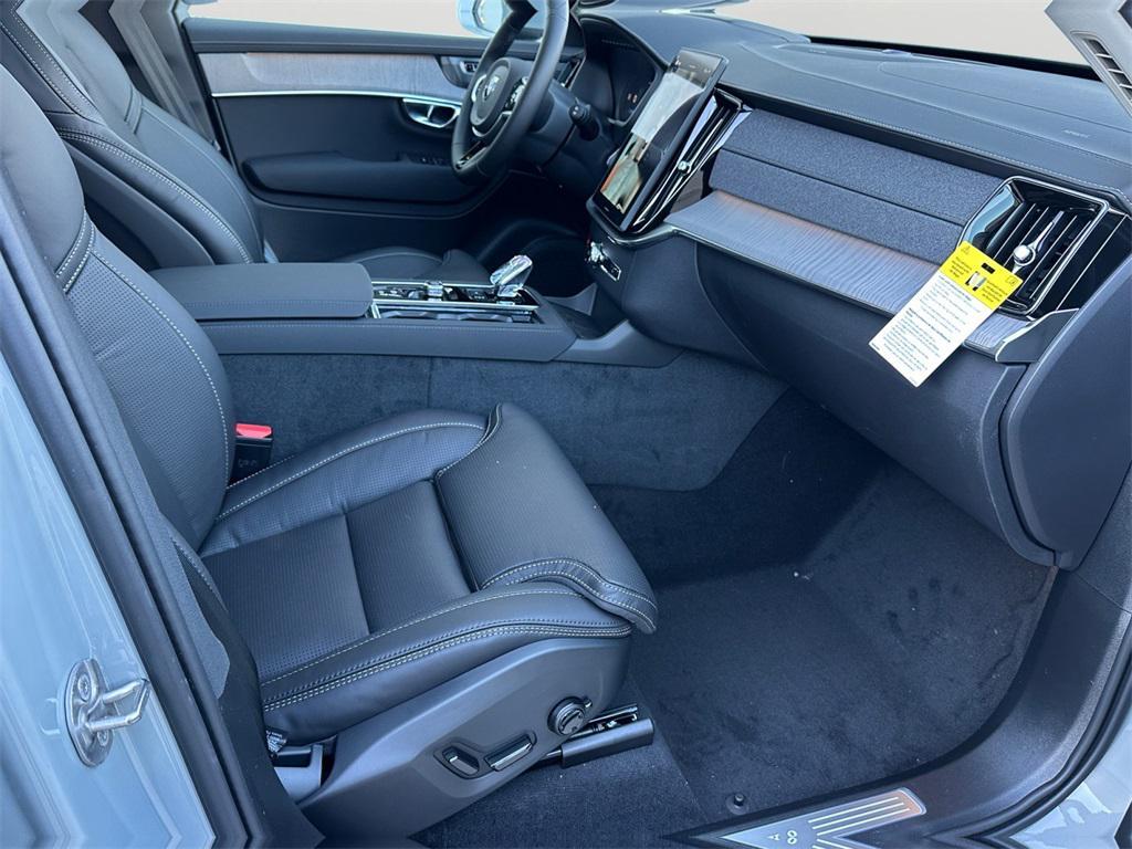 new 2026 Volvo XC90 car, priced at $71,145