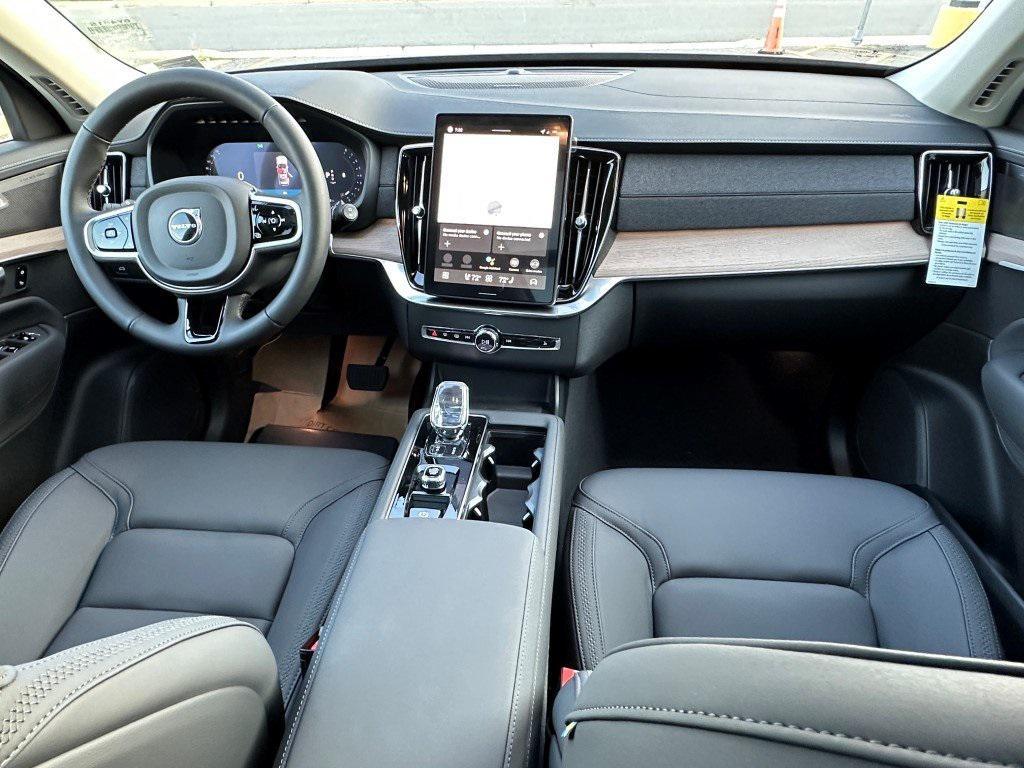 new 2026 Volvo XC90 car, priced at $68,825