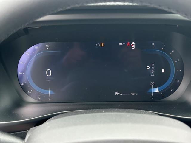 new 2025 Volvo XC40 car, priced at $46,035