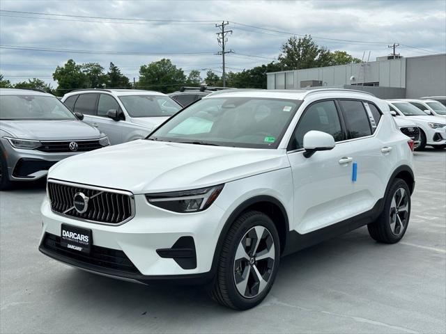 new 2025 Volvo XC40 car, priced at $46,035