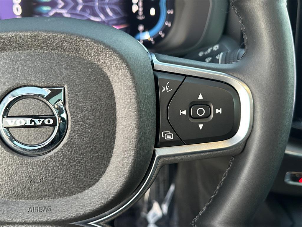 used 2023 Volvo XC60 car, priced at $31,639