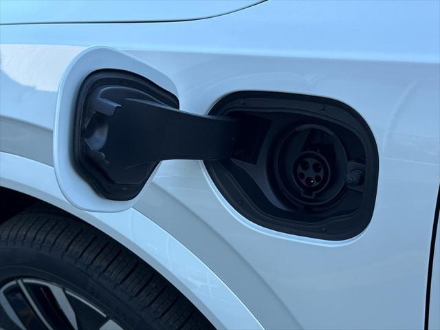 new 2025 Volvo XC90 Plug-In Hybrid car, priced at $77,805