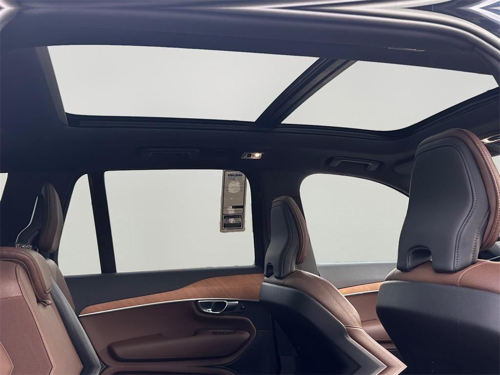 used 2022 Volvo XC90 car, priced at $36,900