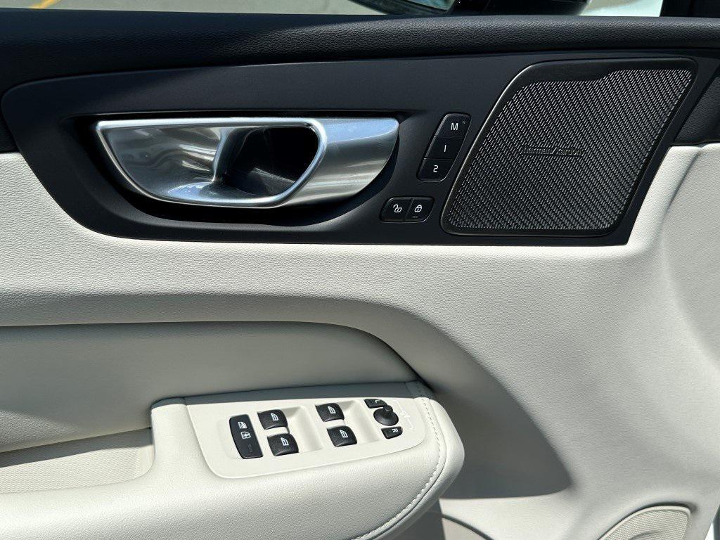 new 2026 Volvo XC60 car, priced at $62,935