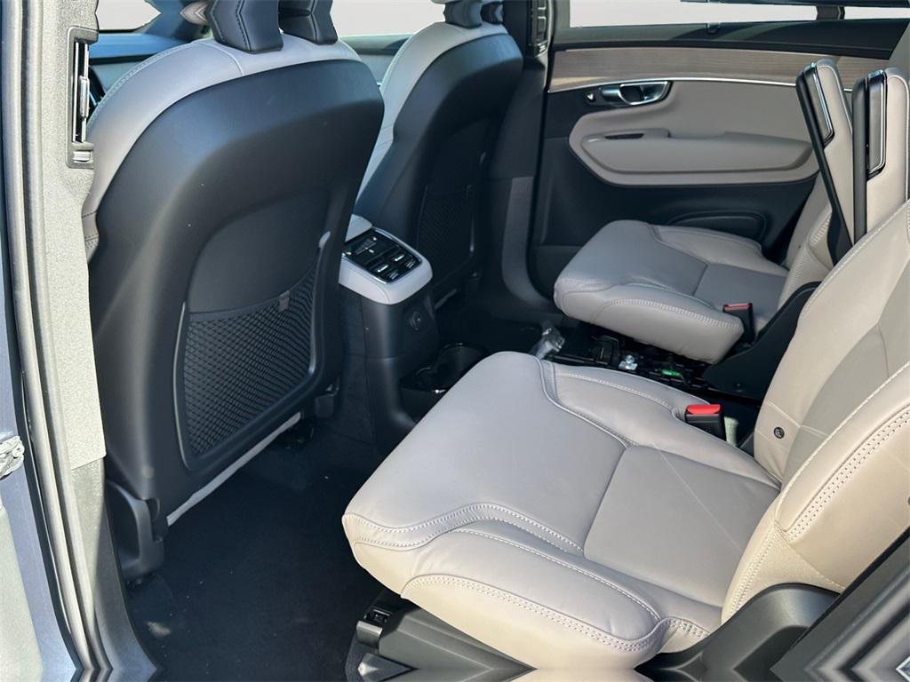 new 2026 Volvo XC90 Plug-In Hybrid car, priced at $83,995