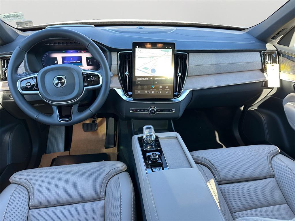 new 2026 Volvo XC90 Plug-In Hybrid car, priced at $83,995