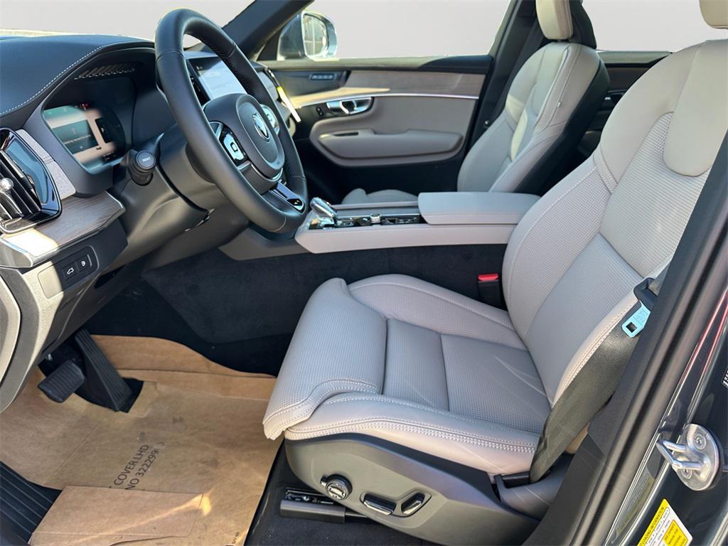 new 2026 Volvo XC90 Plug-In Hybrid car, priced at $83,995