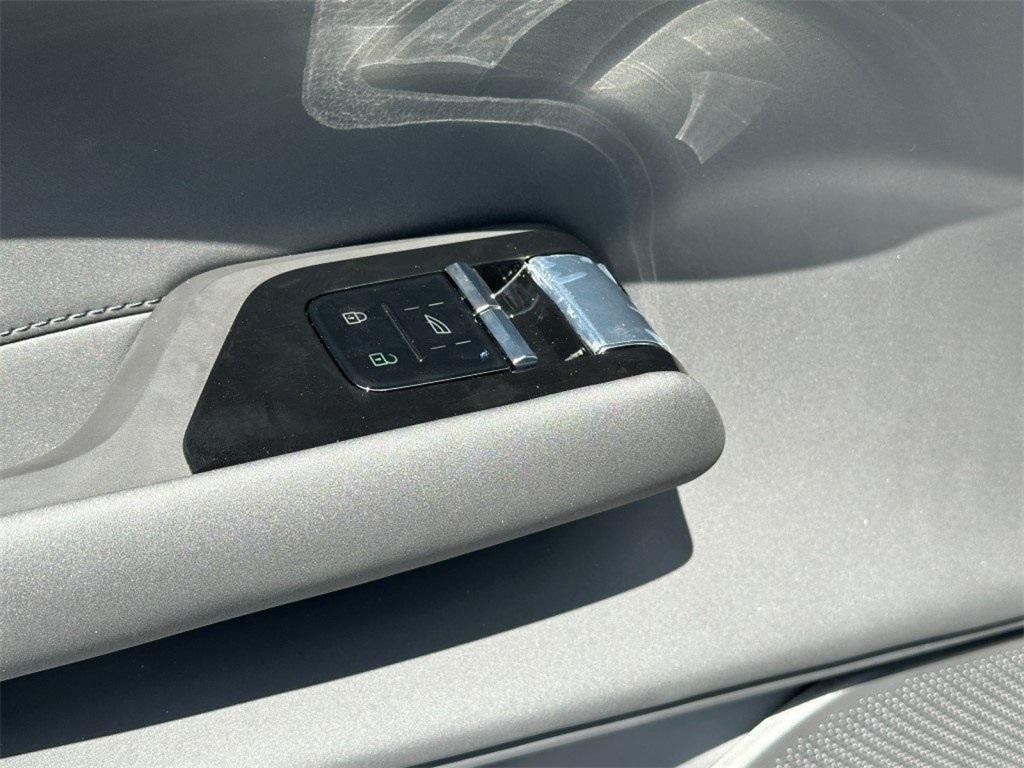 new 2025 Volvo EX90 car, priced at $83,740