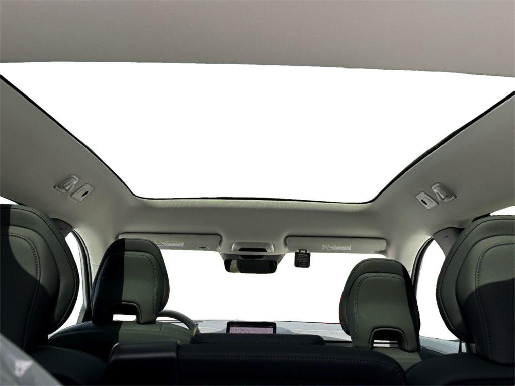 new 2025 Volvo EX90 car, priced at $83,740