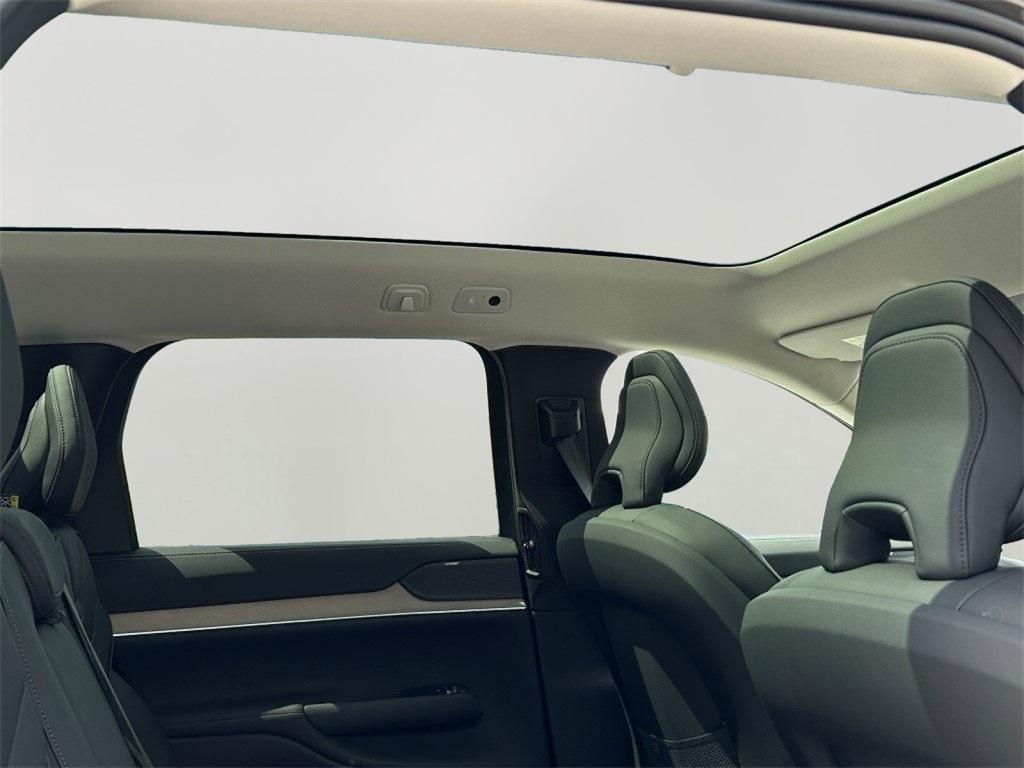 new 2025 Volvo EX90 car, priced at $83,740