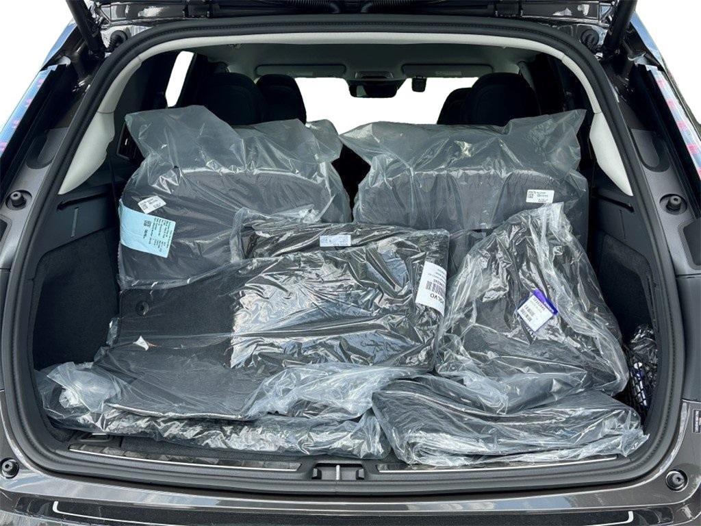 new 2025 Volvo EX90 car, priced at $83,740