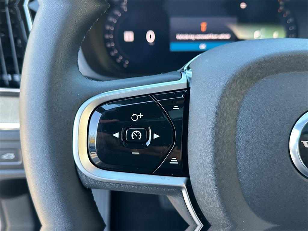 new 2026 Volvo XC60 car, priced at $54,985