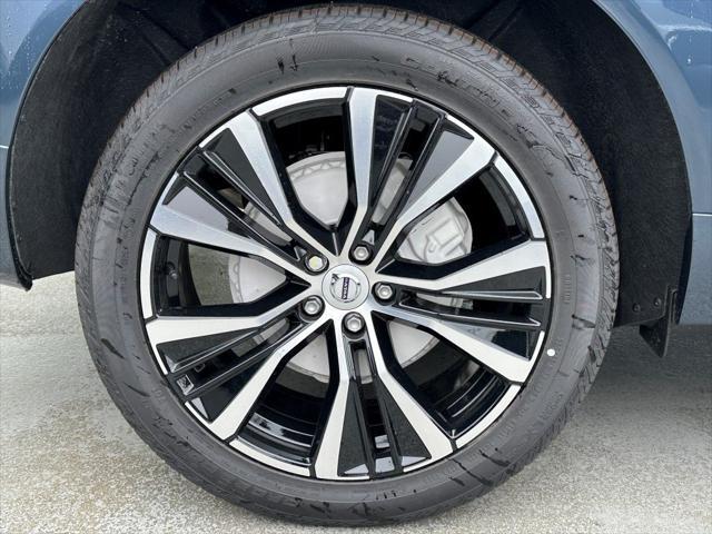 new 2025 Volvo XC60 car, priced at $55,360