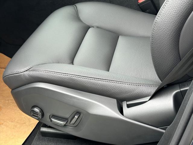 new 2025 Volvo XC60 car, priced at $55,360
