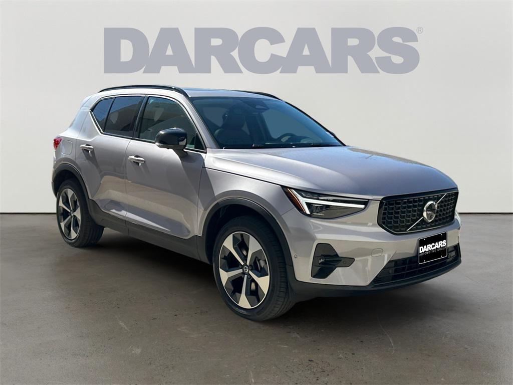 new 2026 Volvo XC40 car, priced at $45,995