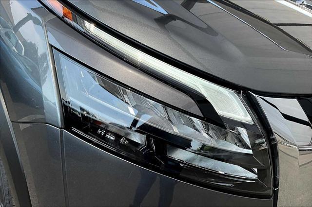 new 2025 Nissan Pathfinder car, priced at $48,411