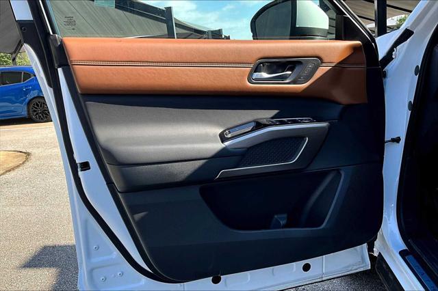 new 2025 Nissan Pathfinder car, priced at $49,253