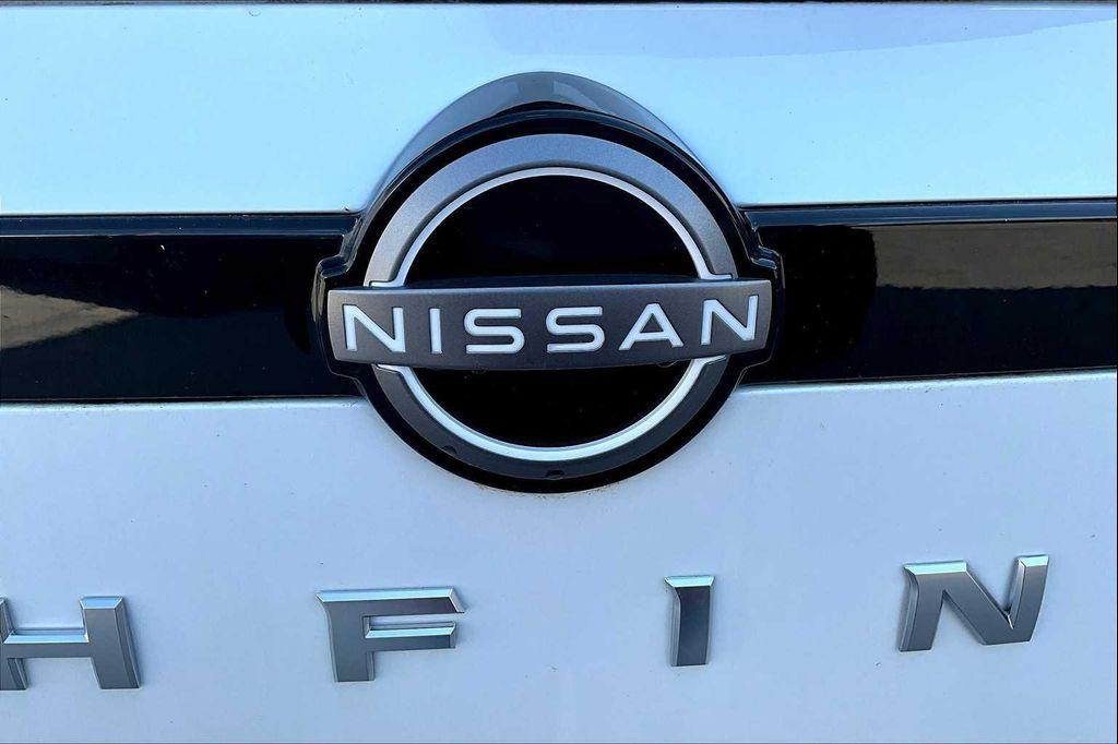 new 2025 Nissan Pathfinder car, priced at $49,253